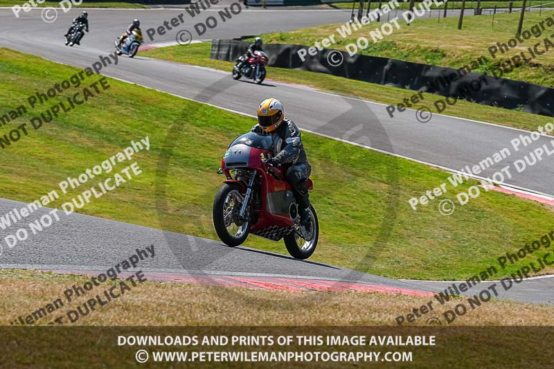 cadwell park;cadwell park photographs;cadwell trackday photographs;enduro digital images;event digital images;eventdigitalimages;peter wileman photography;racing digital images;trackday digital images;trackday photos